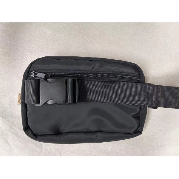 Outdoor Sports Workout Running Chest Dog Bum Bag for Women Custom Nylon Cross Body