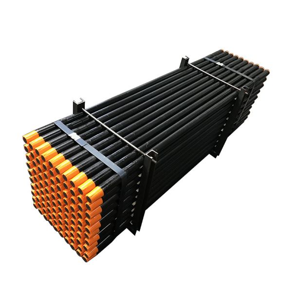 135 Downhole Tubulars Oil Well Pipes with Plastic Pipe Cap