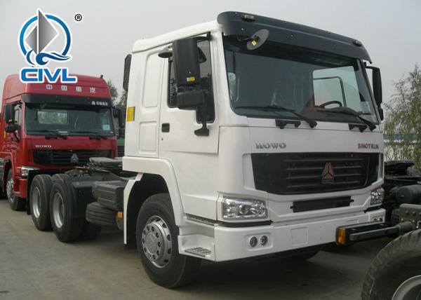 New Sinotruk Howo Tractor Truck HW 79 High Roof Cab Two Beds102 Km/H Prime Mover Used With Semi Trailer