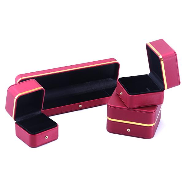 Caja de joyas de cuero de grado rojo para el estilo más nuevo brazalete rectángulo collar Reloj regalo