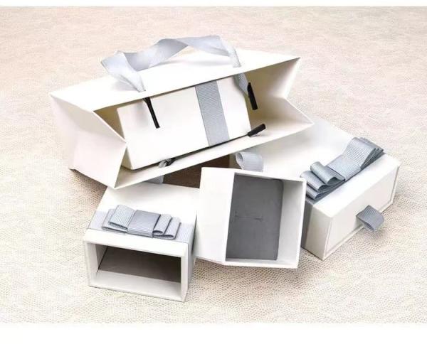 ODM Necklace White Grey Kraft Paper Jewelry small gift boxes With Drawer