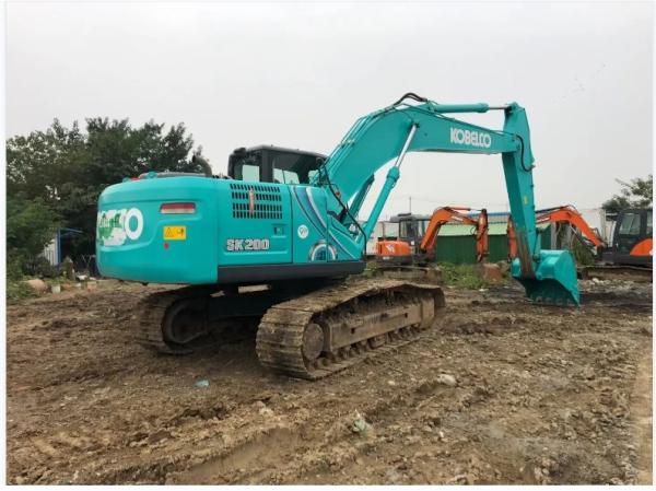 KobelcoSK200 Used Crawler Excavator 0.8m3 Bucket Capacity 21300kg Weight
