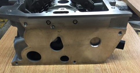 1.4 TSI Aluminium Cylinder Head / Car Engine Parts For VOLKSWAGEN , OEM 04E103404M