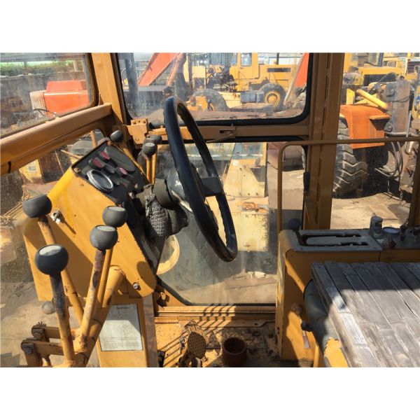 Used Motor Grader Komatsu GD511 S6D95L engine 11T weight with Original Paint