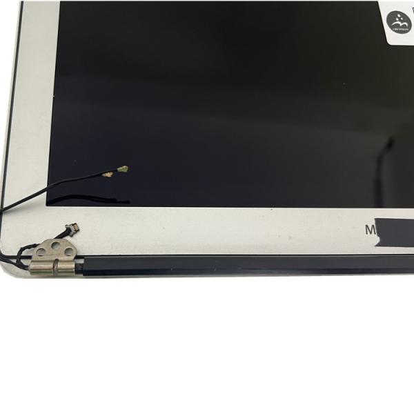 Remplacement de l'ensemble écran LCD MacBook Pro 15 A1286 – Fin 2011 / Mi-2012 (EMC 2563 / 2556)