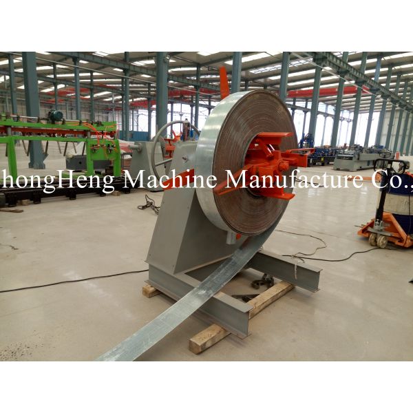 3mm Thickness steel C purlin roll Forming Machine for 80mm-300mm width , hydraulic cutting