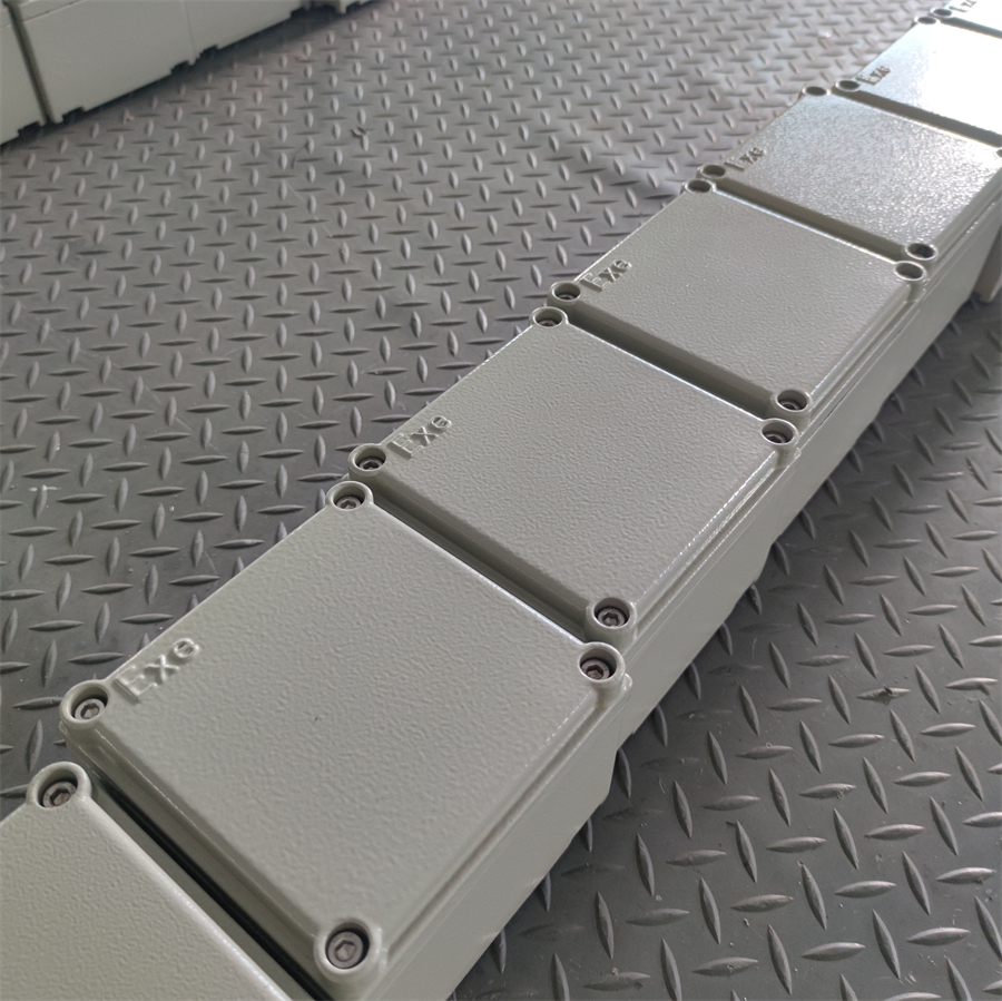 Boîte de jonction en acier inoxydable résistant à la corrosion et résistant aux explosions