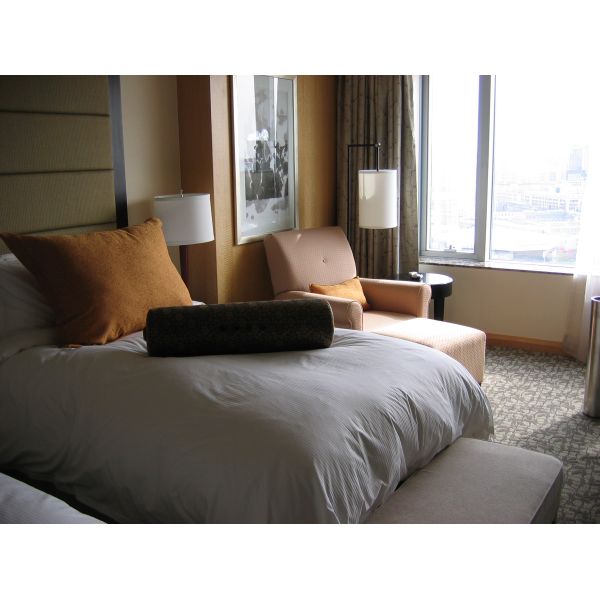 Dark Wulnut 5 Star Contemporary Bedroom Furniture With Chaise Lounge Chair