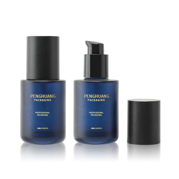 Роскошное ясное жидкостное учреждение 30ml разливает по бутылкам с насосом лосьо