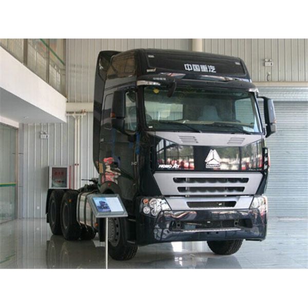 CNHTC 6 × 4 SinotrukTractor Head Trucks With 10 Wheel  HOWO A7 Model 420HP