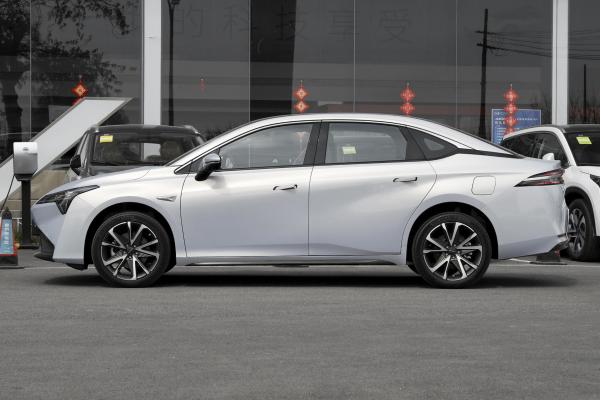 GAC AION S EV Electric Car Left Steering Pure Electric SUV 1008 Km Super Long Range