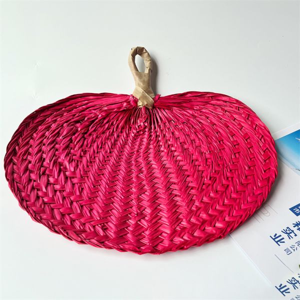 Y-Z High Quality Handmade Vintage Summer Creative Bohemian Palm Leaf Cool Fans Bamboo Cattail Leaf Hand Fan for Wedding