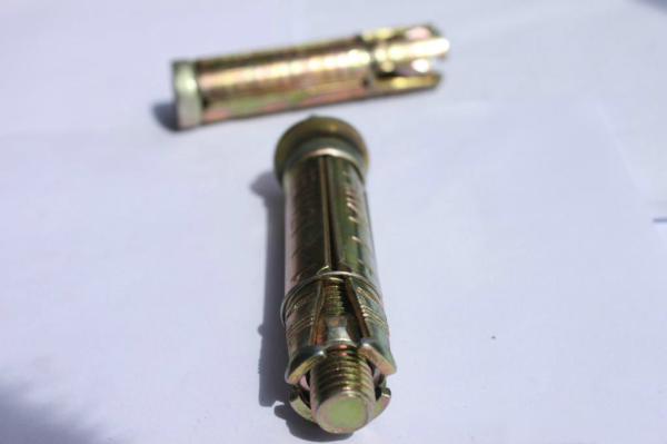 M8 M10 Expanding Anchor Bolt Fix Bolt DIN BS ANIS Standard With Yellow Zinc Color