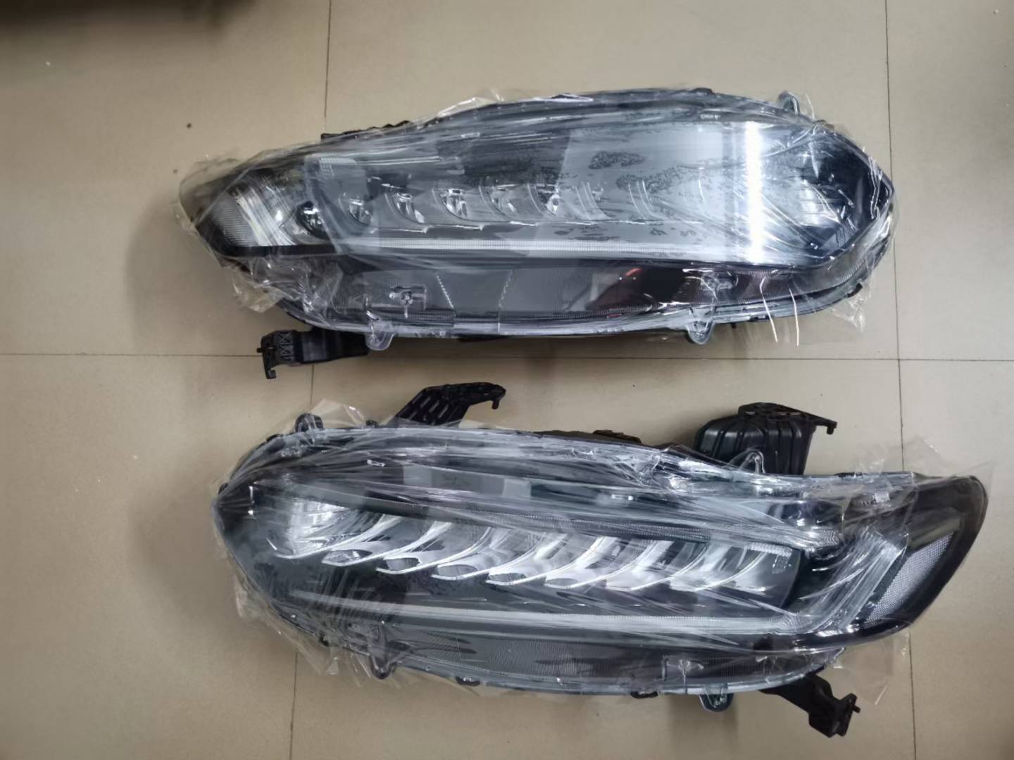 Genuine Used 10th Gen Honda Accord Headlight Assembly – Set of 2 – Available in US Spec & CN Spec (Low / High / Hybrid Grades)