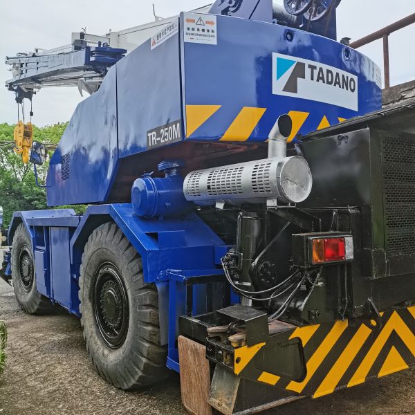Tadano 25ton Used Crane with Wheel Machine and Operating Weight of 25ton