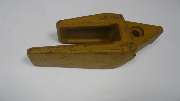 Yellow Excavator Tooth Adapter 2713-1273 Bucket Teeth Adapters OEM For Daewoo Equipment Parts