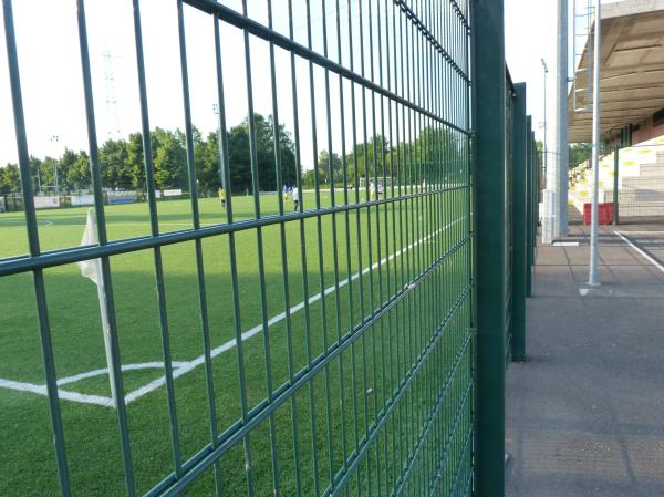 (manufacturer) Powder Coated Twin Wire Welded Mesh /Double Wire Mesh Fence Panels