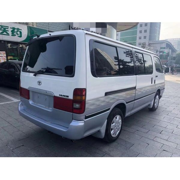 13 Seats HIACE Used Mini Bus 35000km Mileage For The Passenger Traveling