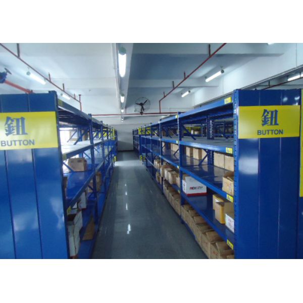 Estante de almacenamiento de carga media ajustable Sistemas de estanterías de almacenamiento industrial personalizados