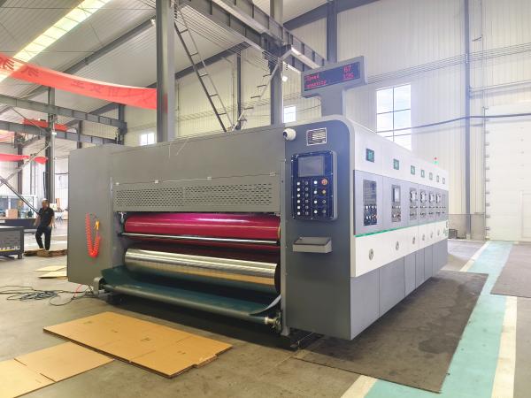 Machine à fabriquer des boîtes en papier, chaîne de production de boîtes en carton pour boîtes en carton ondulé, entièrement automatique, fabricant chinois