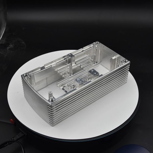 CNC подвергая механической обработке, части OEM стальной CNC оси изготовления 5