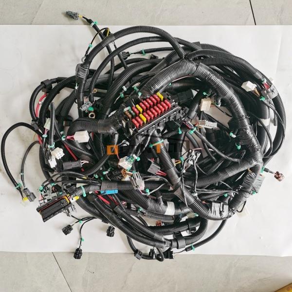 20Y-06-42411 Harnais de câblage pour PC200-8/PC220-8/PC270-8 Pièces de matériel de construction
