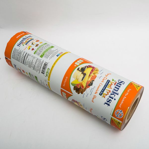 1000M Flexible Food Packaging Film 1.2oz Plastic Wrap Roll For Packing For Mix Fruit Chips