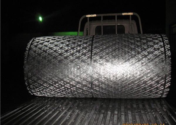 Hot Dipped Galvanized Barbed Bto-22 Concertina Razor Wire 450mm Coil Diameter