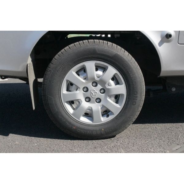 Pickup Usado Barato En Granel 4 X2 Modo de Conducción gasolina 115 CV con 4 cilindros fila doble