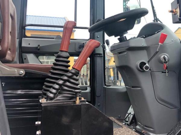 Wholesale forklift 6ton all terrain forklift for construction forklift price