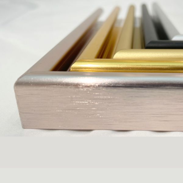 Sophisticated Brushed Aluminum Alloy Frame for Mirror and Photo Frame Decoration