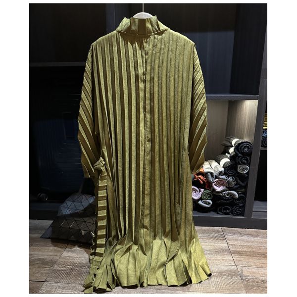 Elegant temperament, solid color, casual lapel coat, autumn new item, pleated loose oversized long sleeved coat