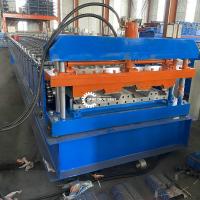 la couleur 7.5kw a adapté la plate-forme aux besoins du client en acier de profil formant la machine automatique