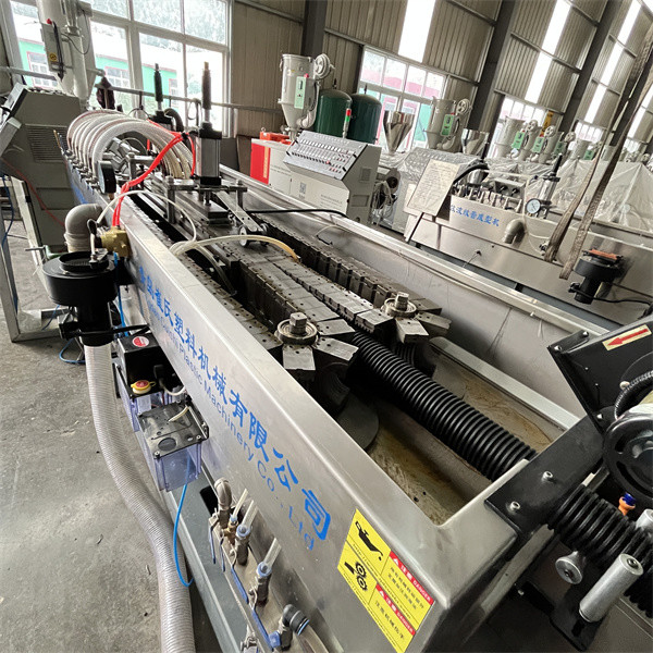 Пластмассовая HDPE / PE гофрированная труба изготовление машины двойной стенки