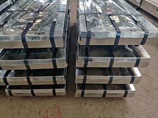 A cor Prepainted laminada da folha do soldado revestiu a folha telhando de aço galvanizada 22 calibres