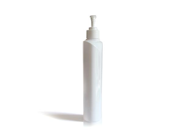 Streamline Design Plastic Cosmetic Bottles In Solid White With Plastic Pump