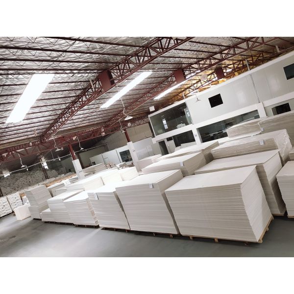 Washable 2.5mm Hollow Sheet Corrugated Box Packaging Carton For Grape