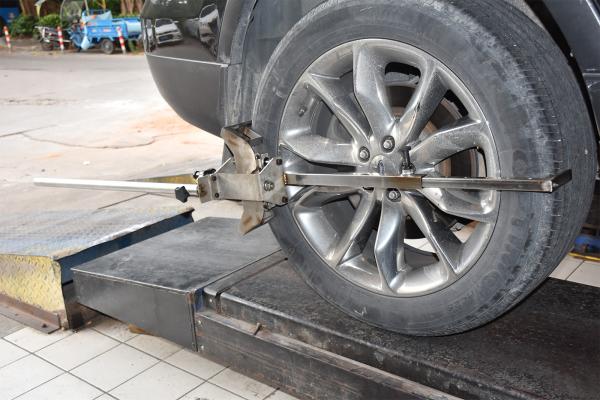 Labor Saving Car Repair Tools For 3D Wheel Alignment