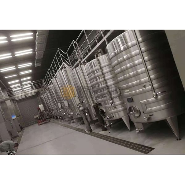 Adjustable Power Stainless Steel Fermentation Tank , 20hl Stainless Wine Fermenter