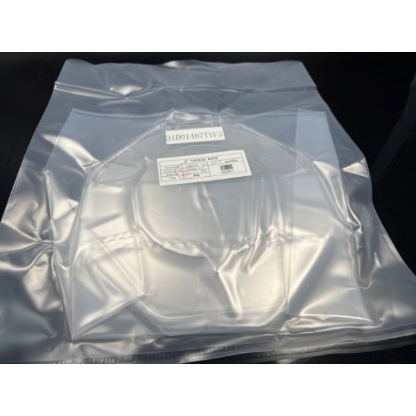 C平面Al2O3 99.999%のサファイアの単結晶のウエファーのキャリアの基質8inch Dia200mm