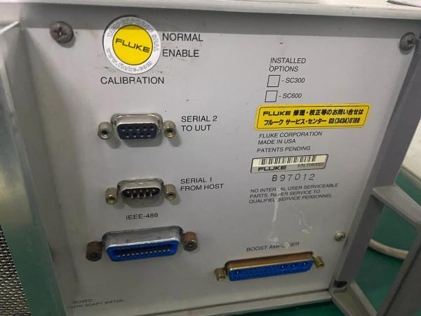 50 Ppm DC Accuracy Multi Function Calibrator Fluke 5500A With 5500A/LEADS ±1020 V / 11 A