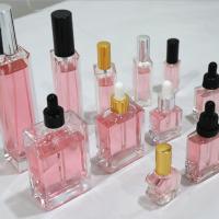 le compte-gouttes en verre de la place 50ml met Eco en bouteille vide