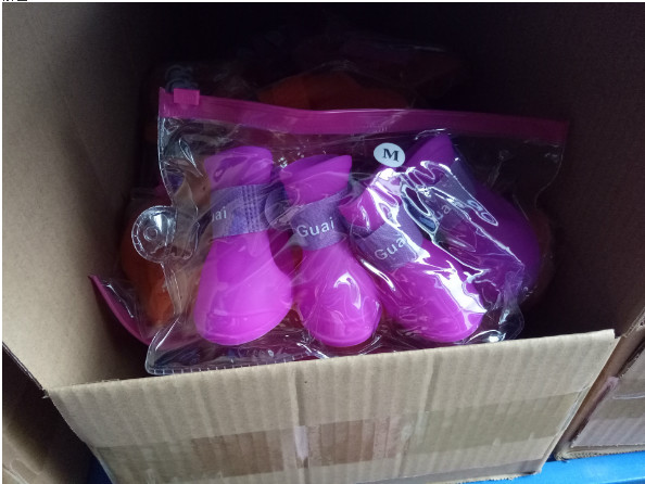 Pet supplies silicone rain boots, non-slip pet shoes, candy color fashion cute dog shoes,red,yellow,pink,black;