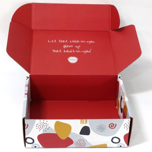 CMKY выбивая УЛЬТРАФИОЛЕТОВУЮ коробку гофрированной бумаги политуры 250gsm