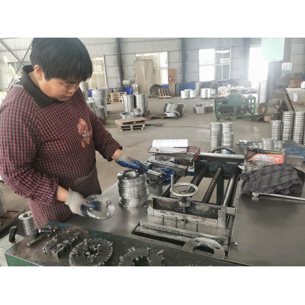 Raised Face Slip On Flanges A105 for Class 300 Carbon Steel in Industrial Applications