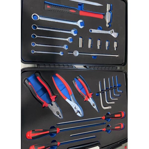 Многофункциональный комплект инструментов в прочном твердом пластиковом чехле