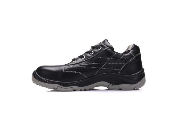 Waterproof Smooth Leather Safety Trainers Smash Resistant With Steel Toe Cap