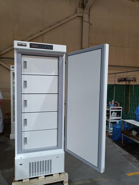 -40℃ Biomedical Vertical Deep Freezer MDF-40V328E 328L Laboratory Freezer for Medical & Research Use