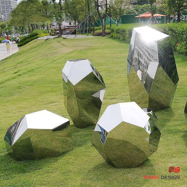 Stainless Steel Stone Shaped Park Decoration Sculpture Customizable Metal Mirror Sculpture