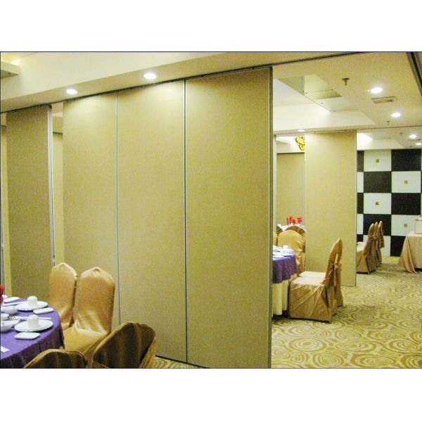 Paredes de división plegables movibles del hotel con las pistas de aluminio de la carretilla y del techo
